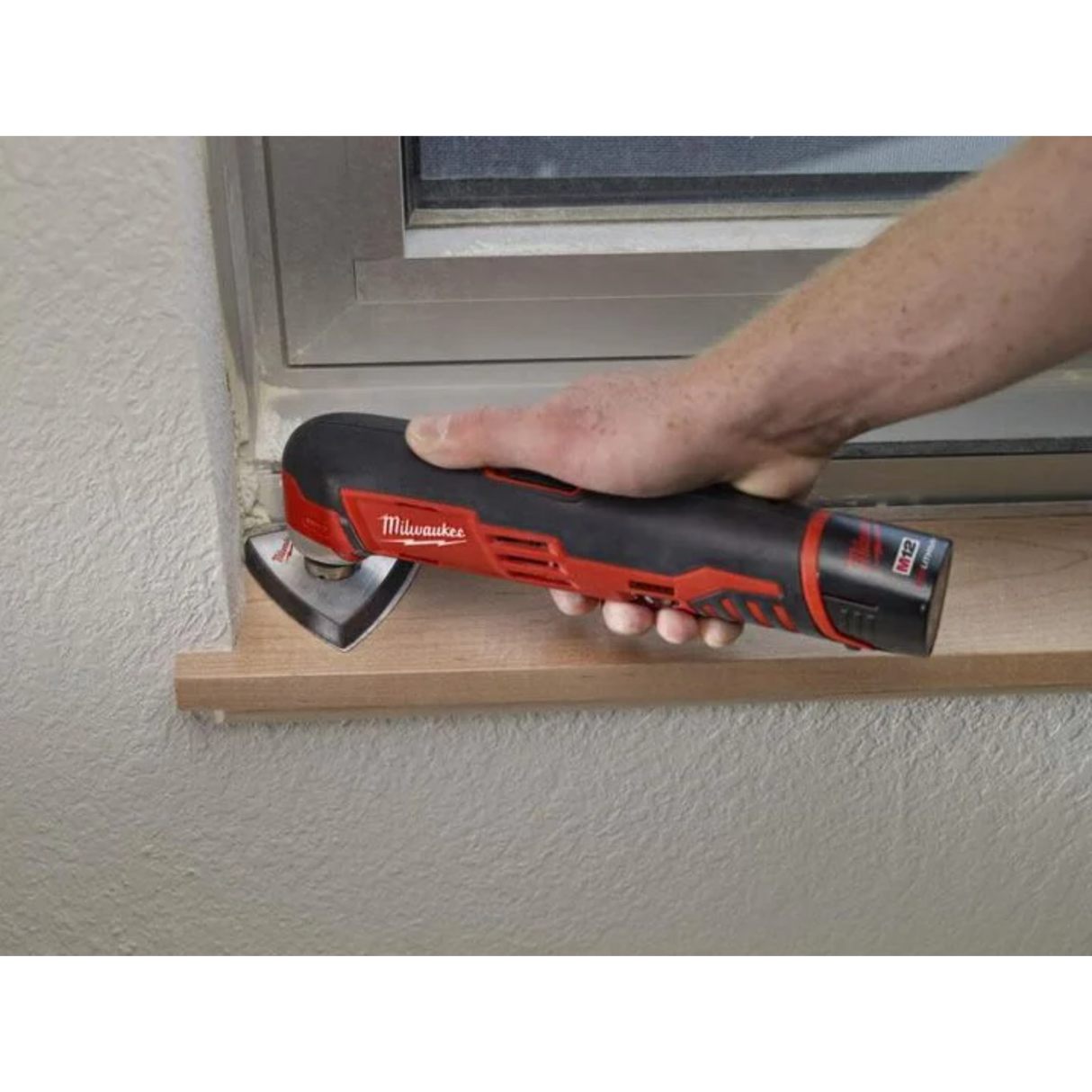 Milwaukee M12 Cordless Lithium Ion Multi Tool (Bare Tool)