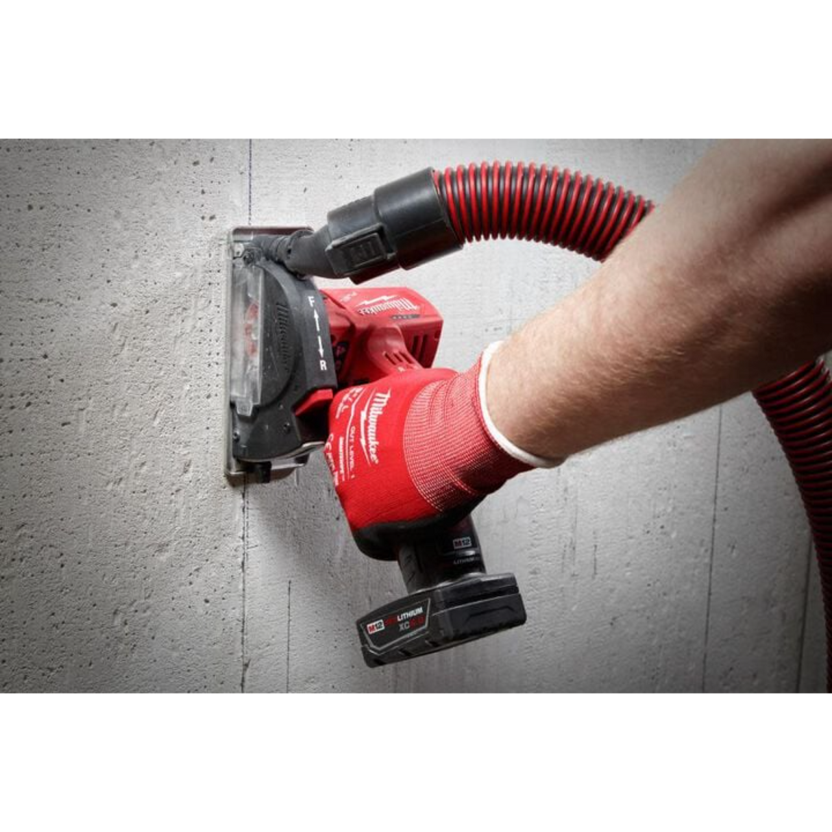 Milwaukee M12 FUEL 3 in. Compact Cut Off Tool Kit