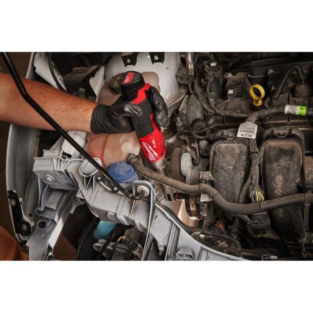 Milwaukee M12 FUEL 3/8inch Extended Reach High Speed Ratchet Kit