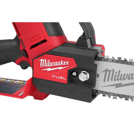 Milwaukee M12 FUEL HATCHET 6 In. Pruning Saw Kit