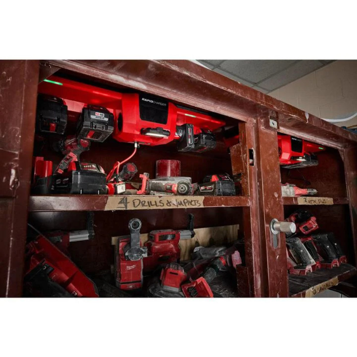 Milwaukee M18 and M12 Gangbox Rapid Charger