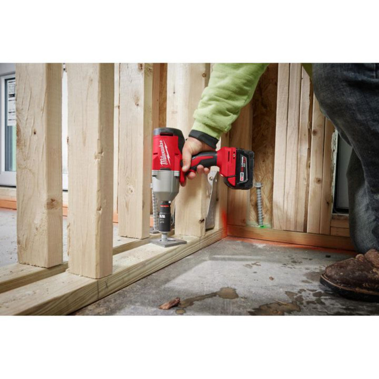 Milwaukee M18 Brushless 1/2 in High Torque Impact Wrench with Friction Ring Kit