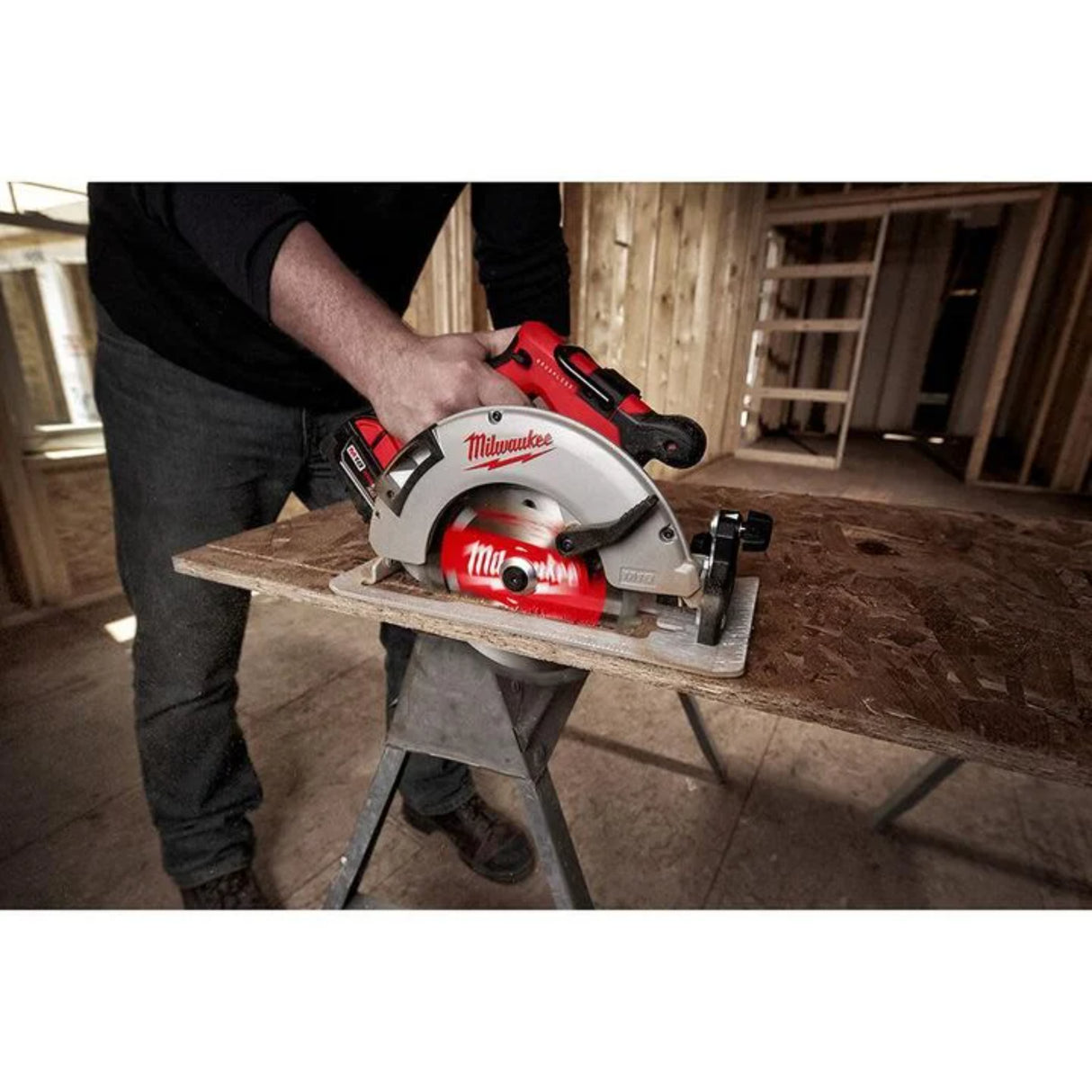 Milwaukee M18 Brushless 7-1/4 in. Circular Saw (Bare Tool)