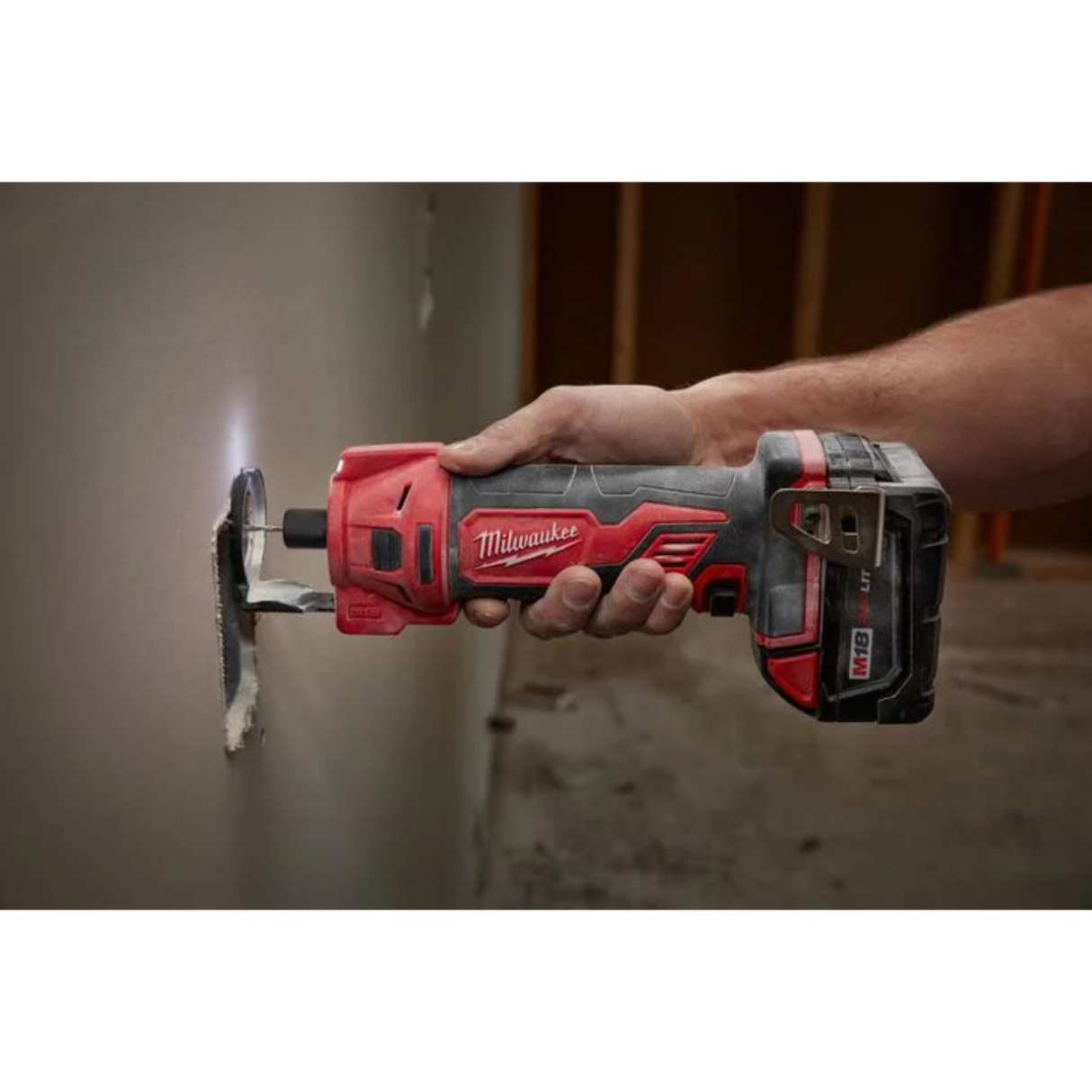 Milwaukee M18 Cut Out Tool (Bare Tool)