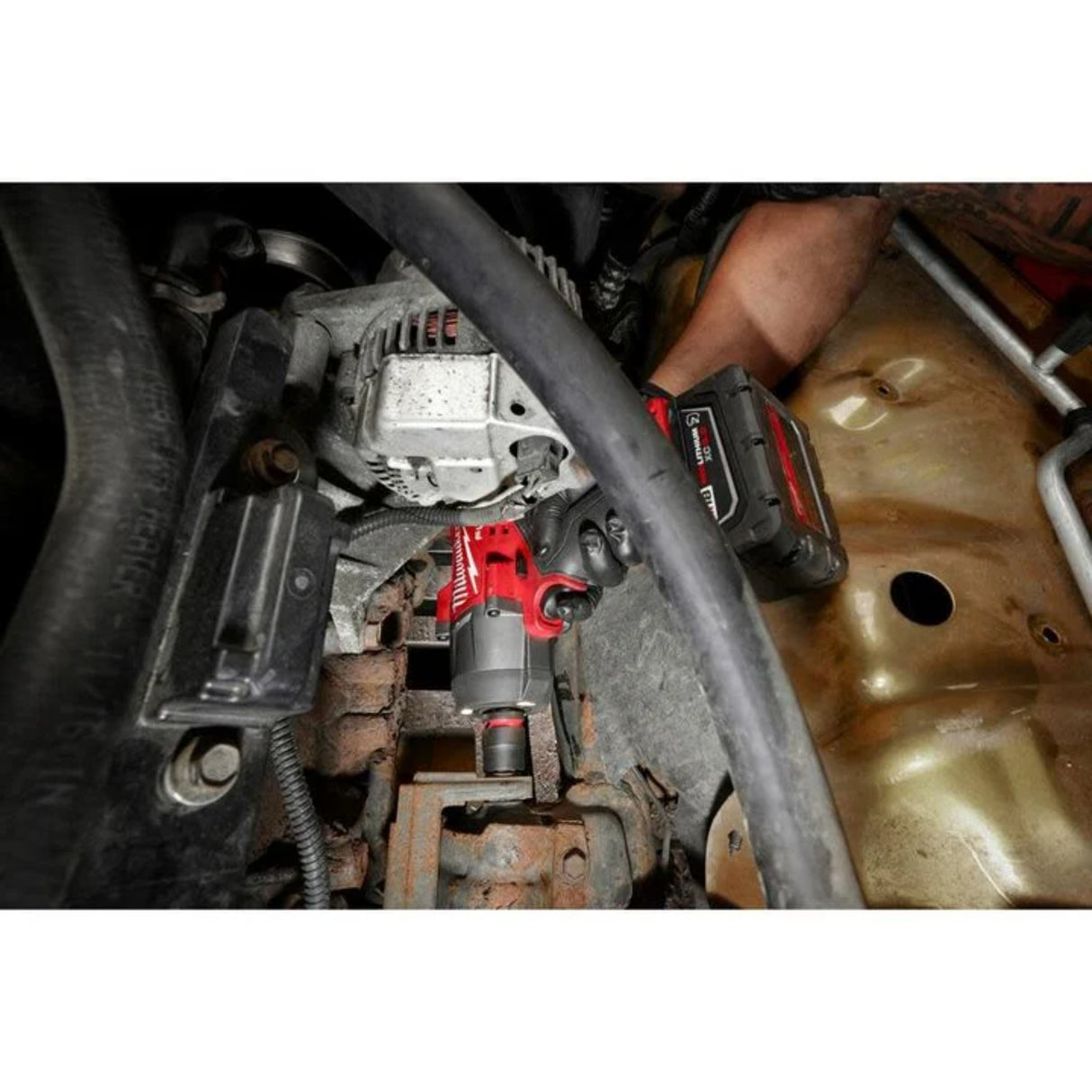 Milwaukee M18 FUEL 1/2 in High Torque Impact Wrench with Friction Ring Kit