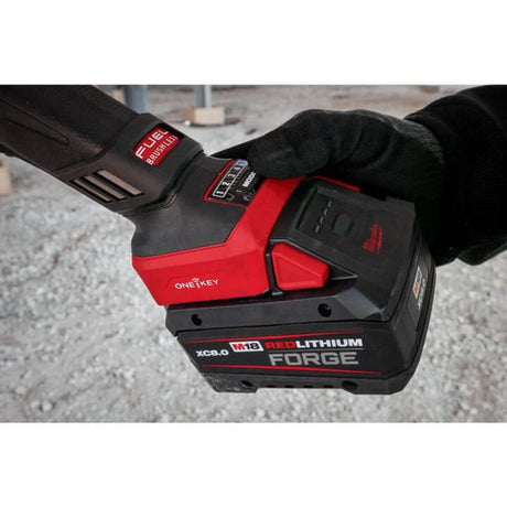 Milwaukee M18 FUEL 4-1/2 Inch-6 Inch Variable Speed Braking Grinder, Paddle Switch with ONE-KEY Kit