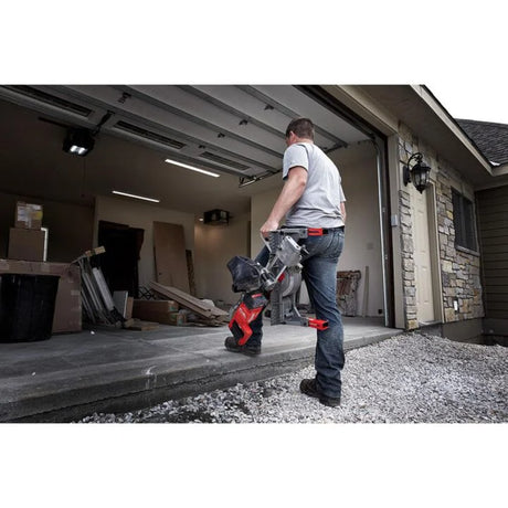 Milwaukee M18 FUEL 7-1/4 in. Dual Bevel Sliding Compound Miter Saw Kit