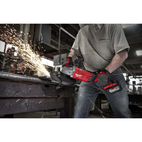 Milwaukee M18 FUEL 7 in. / 9 in. Large Angle Grinder (Bare Tool)