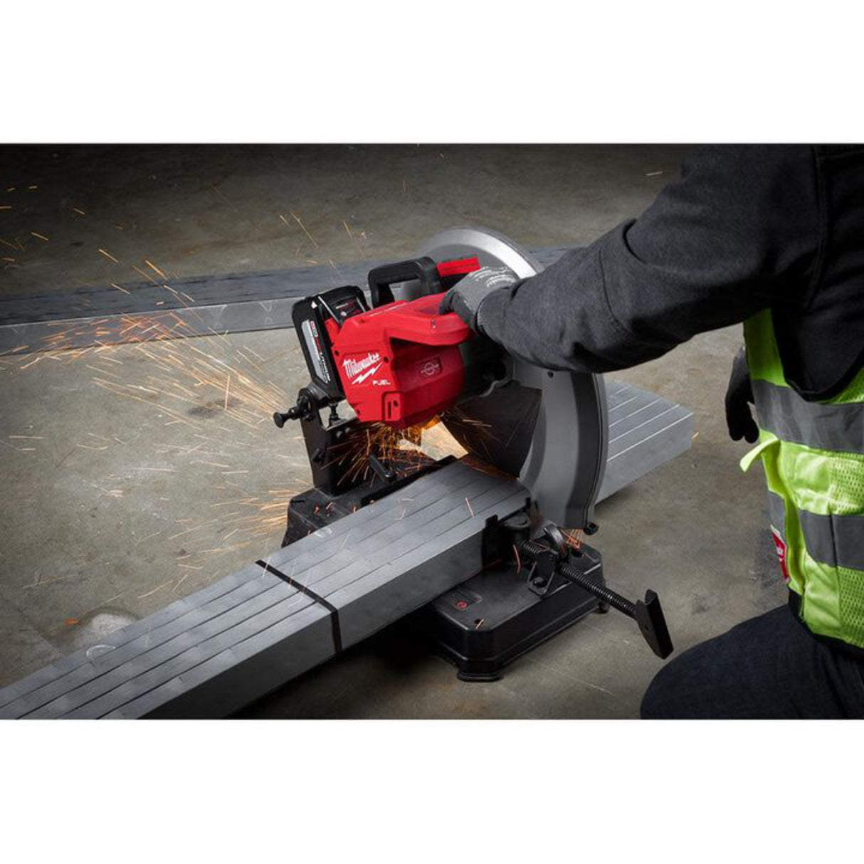 Milwaukee M18 FUEL Abrasive Chop Saw Kit 14inch